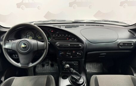 Chevrolet Niva I рестайлинг, 2017 год, 695 000 рублей, 11 фотография