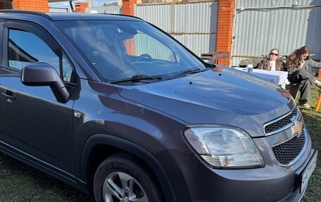 Chevrolet Orlando I, 2013 год, 900 000 рублей, 2 фотография