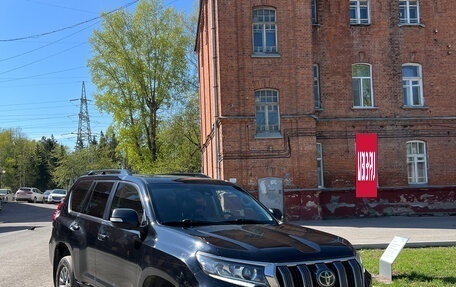 Toyota Land Cruiser Prado 150 рестайлинг 2, 2018 год, 4 490 000 рублей, 3 фотография