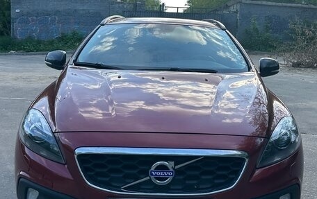 Volvo V40 Cross Country I, 2015 год, 1 700 000 рублей, 2 фотография