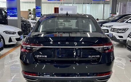 Skoda Superb III рестайлинг, 2025 год, 2 505 000 рублей, 5 фотография