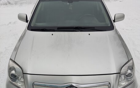 Toyota Avensis III рестайлинг, 2004 год, 500 000 рублей, 2 фотография