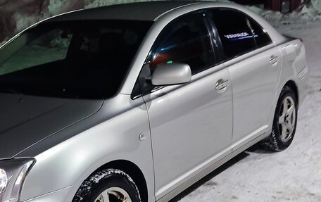 Toyota Avensis III рестайлинг, 2004 год, 500 000 рублей, 10 фотография