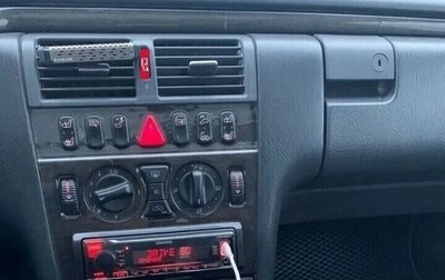 Mercedes-Benz E-Класс, 1998 год, 335 000 рублей, 1 фотография