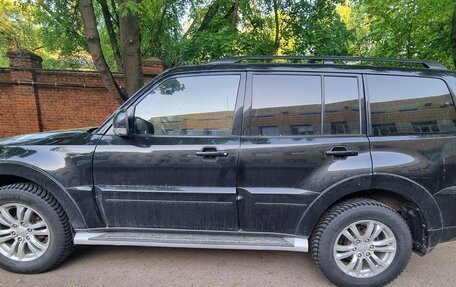 Mitsubishi Pajero IV, 2014 год, 2 400 000 рублей, 2 фотография