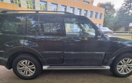Mitsubishi Pajero IV, 2014 год, 2 400 000 рублей, 11 фотография