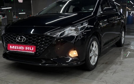 Hyundai Solaris II рестайлинг, 2020 год, 1 700 000 рублей, 4 фотография
