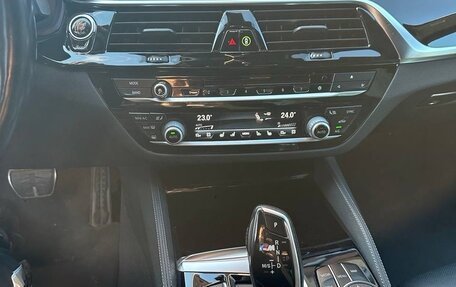 BMW 5 серия, 2018 год, 4 450 000 рублей, 15 фотография