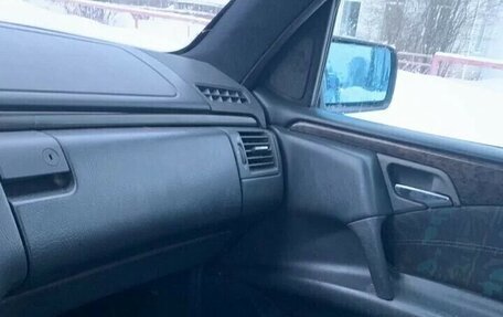 Mercedes-Benz E-Класс, 1998 год, 335 000 рублей, 2 фотография