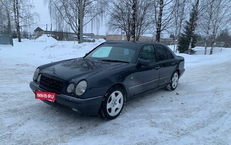 Mercedes-Benz E-Класс, 1998 год, 335 000 рублей, 4 фотография