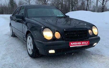 Mercedes-Benz E-Класс, 1998 год, 335 000 рублей, 5 фотография