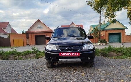 Chevrolet Niva I рестайлинг, 2009 год, 560 000 рублей, 2 фотография