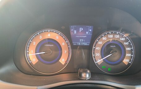 Hyundai Solaris II рестайлинг, 2011 год, 680 000 рублей, 22 фотография