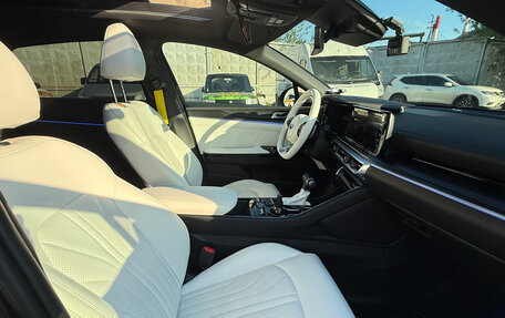 KIA K5, 2021 год, 3 100 000 рублей, 30 фотография