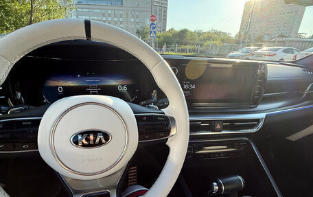 KIA K5, 2021 год, 3 100 000 рублей, 34 фотография