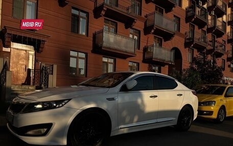 KIA K5 I рестайлинг, 2011 год, 1 250 000 рублей, 16 фотография