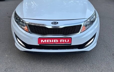 KIA K5 I рестайлинг, 2011 год, 1 250 000 рублей, 6 фотография
