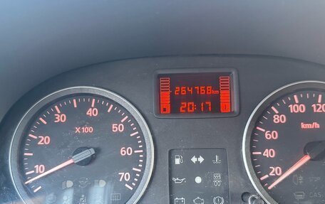 Renault Logan I, 2011 год, 390 000 рублей, 5 фотография