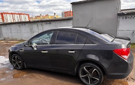 Chevrolet Cruze II, 2013 год, 800 000 рублей, 3 фотография