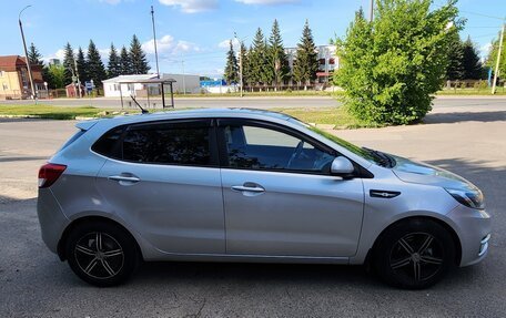 KIA Rio III рестайлинг, 2016 год, 1 000 000 рублей, 32 фотография