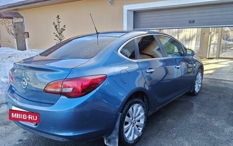 Opel Astra J, 2013 год, 660 000 рублей, 4 фотография