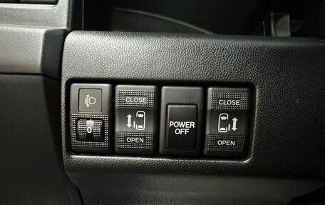 Mazda 5 II, 2012 год, 1 145 000 рублей, 19 фотография