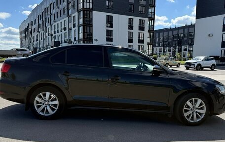 Volkswagen Jetta VI, 2013 год, 1 049 000 рублей, 5 фотография
