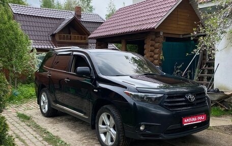 Toyota Highlander III, 2013 год, 2 150 000 рублей, 1 фотография