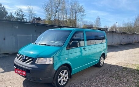 Volkswagen Transporter T5 рестайлинг, 2009 год, 1 250 000 рублей, 1 фотография