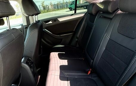 Volkswagen Jetta VI, 2013 год, 1 049 000 рублей, 23 фотография