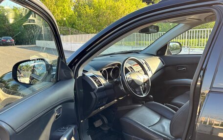Mitsubishi Outlander III рестайлинг 3, 2011 год, 1 550 000 рублей, 5 фотография