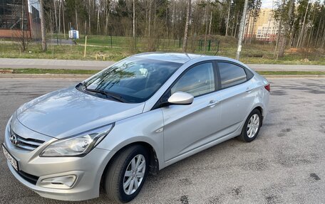 Hyundai Solaris II рестайлинг, 2016 год, 1 140 000 рублей, 2 фотография