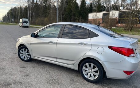 Hyundai Solaris II рестайлинг, 2016 год, 1 140 000 рублей, 4 фотография
