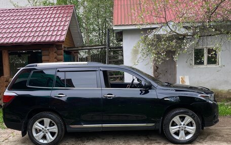 Toyota Highlander III, 2013 год, 2 150 000 рублей, 4 фотография