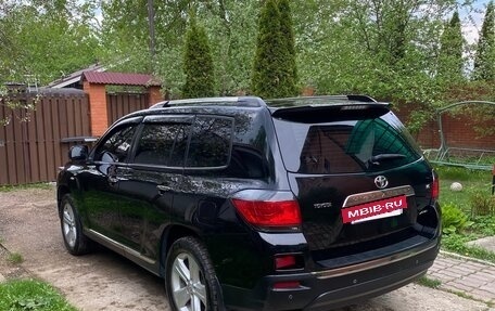 Toyota Highlander III, 2013 год, 2 150 000 рублей, 6 фотография