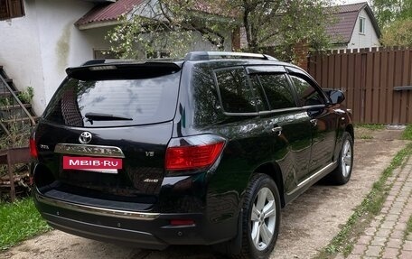 Toyota Highlander III, 2013 год, 2 150 000 рублей, 7 фотография