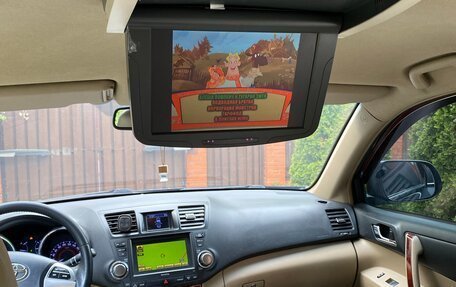 Toyota Highlander III, 2013 год, 2 150 000 рублей, 15 фотография