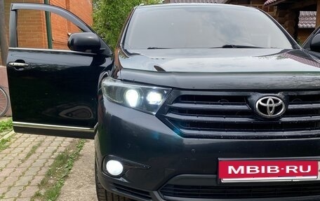 Toyota Highlander III, 2013 год, 2 150 000 рублей, 9 фотография
