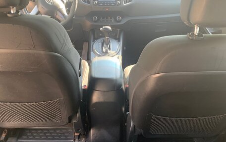 KIA Sportage III, 2011 год, 900 000 рублей, 11 фотография