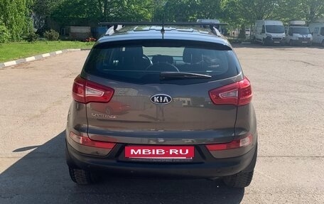 KIA Sportage III, 2011 год, 900 000 рублей, 10 фотография