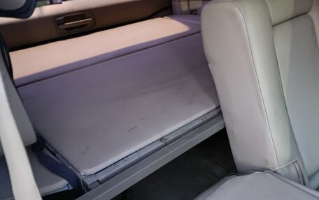 Toyota Land Cruiser 100 рестайлинг 2, 2004 год, 2 100 000 рублей, 8 фотография