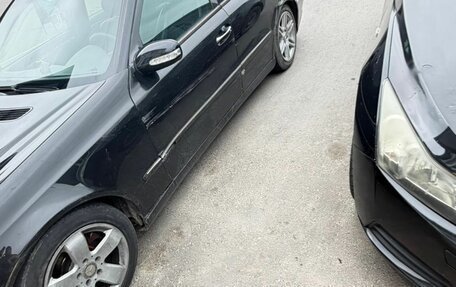 Mercedes-Benz E-Класс, 2002 год, 450 000 рублей, 8 фотография