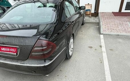 Mercedes-Benz E-Класс, 2002 год, 450 000 рублей, 2 фотография