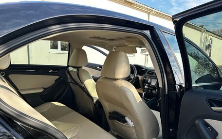 Volkswagen Jetta VI, 2016 год, 1 400 000 рублей, 9 фотография