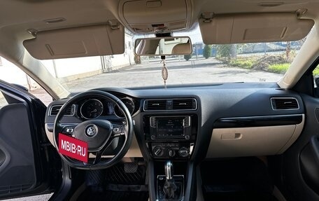 Volkswagen Jetta VI, 2016 год, 1 400 000 рублей, 11 фотография