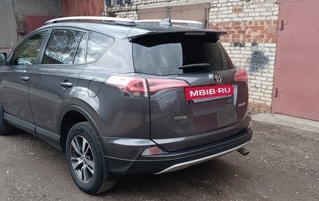 Toyota RAV4, 2016 год, 2 200 000 рублей, 2 фотография
