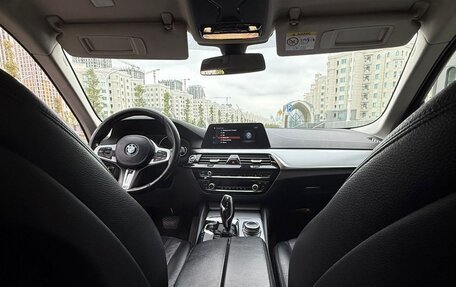 BMW 5 серия, 2018 год, 2 950 000 рублей, 11 фотография