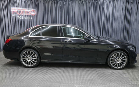 Mercedes-Benz C-Класс, 2018 год, 3 498 000 рублей, 4 фотография
