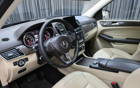 Mercedes-Benz GLS, 2018 год, 4 998 000 рублей, 17 фотография