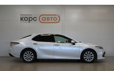 Toyota Camry, 2019 год, 2 219 000 рублей, 4 фотография